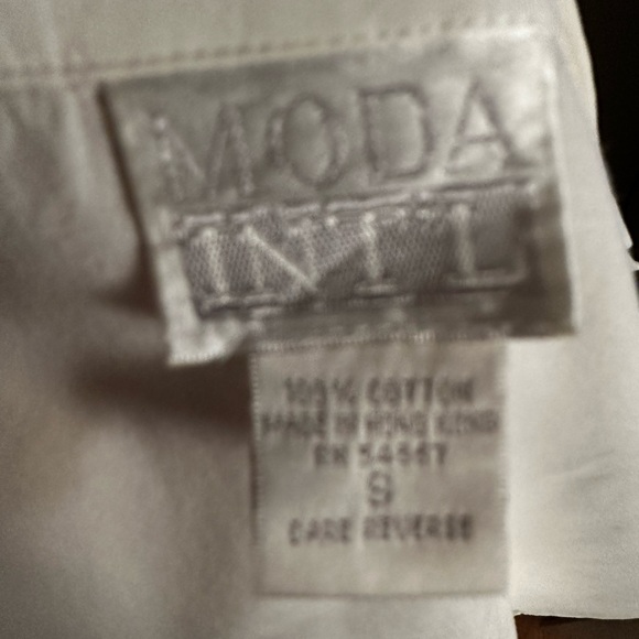 Moda Int. white French cuff button down - Picture 4 of 4